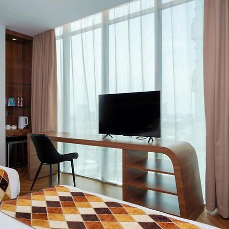 Cambridge Hotel Медан Екстер'єр фото