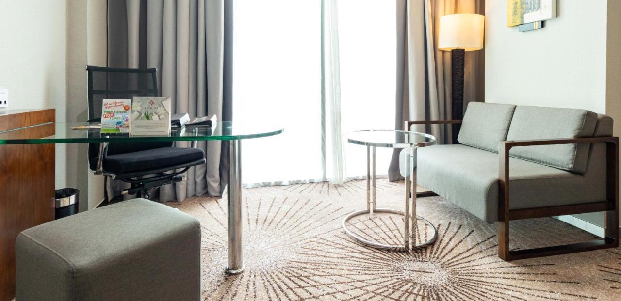 Cambridge Hotel Медан Екстер'єр фото
