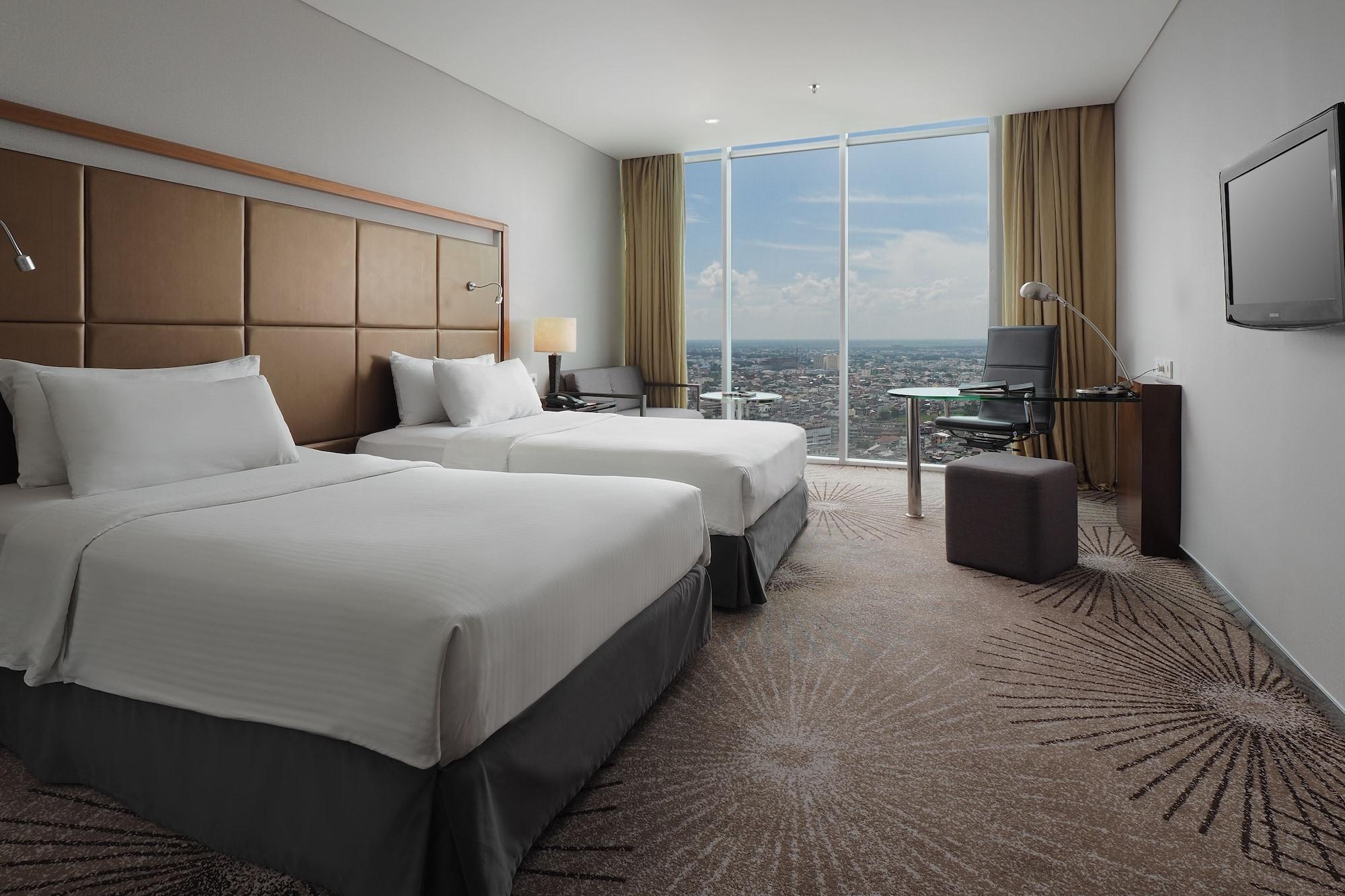 Cambridge Hotel Медан Екстер'єр фото