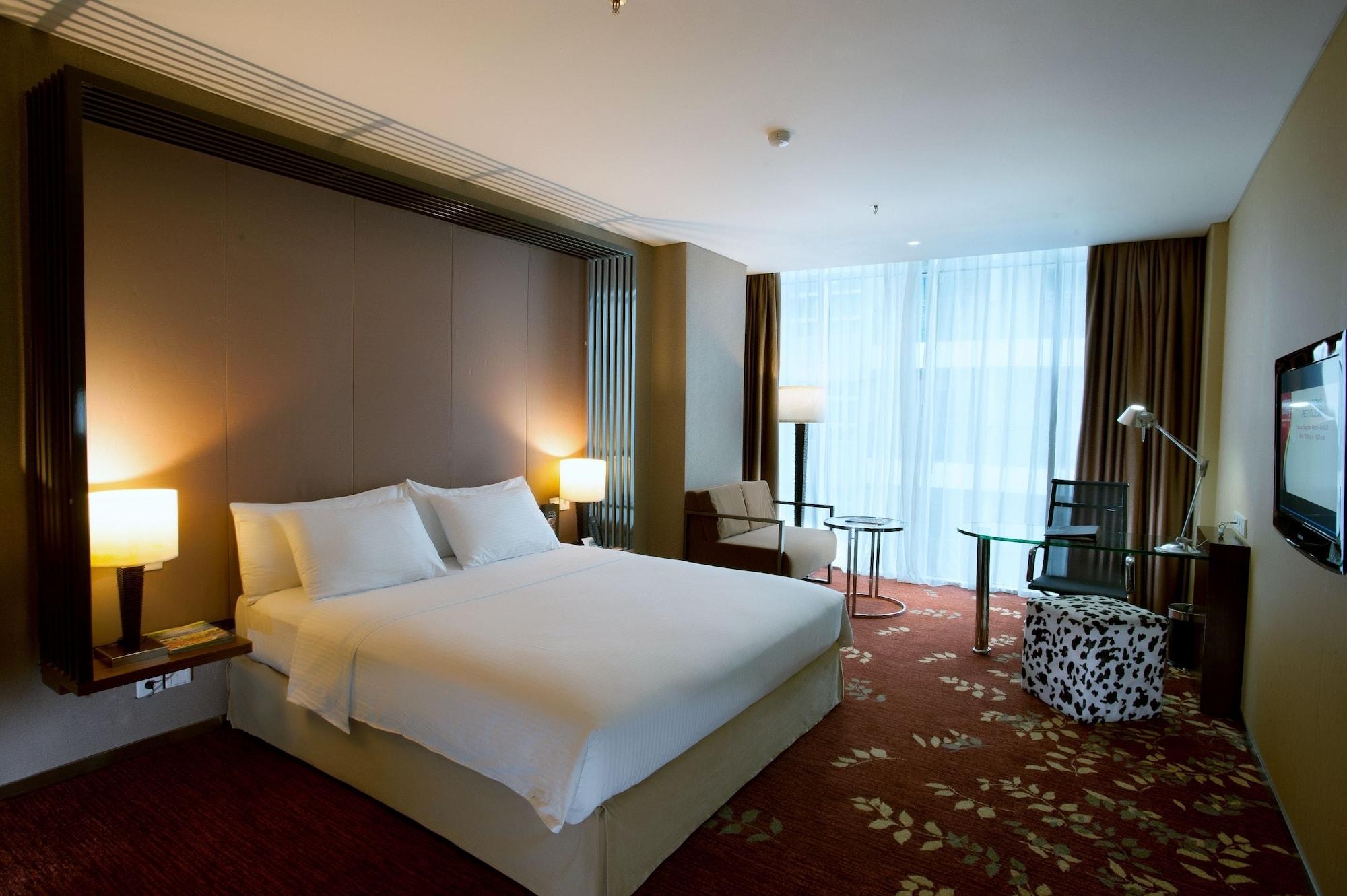 Cambridge Hotel Медан Екстер'єр фото