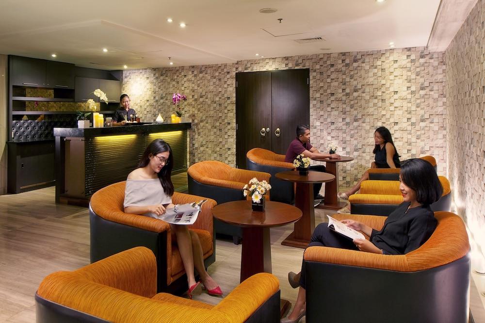 Cambridge Hotel Медан Екстер'єр фото