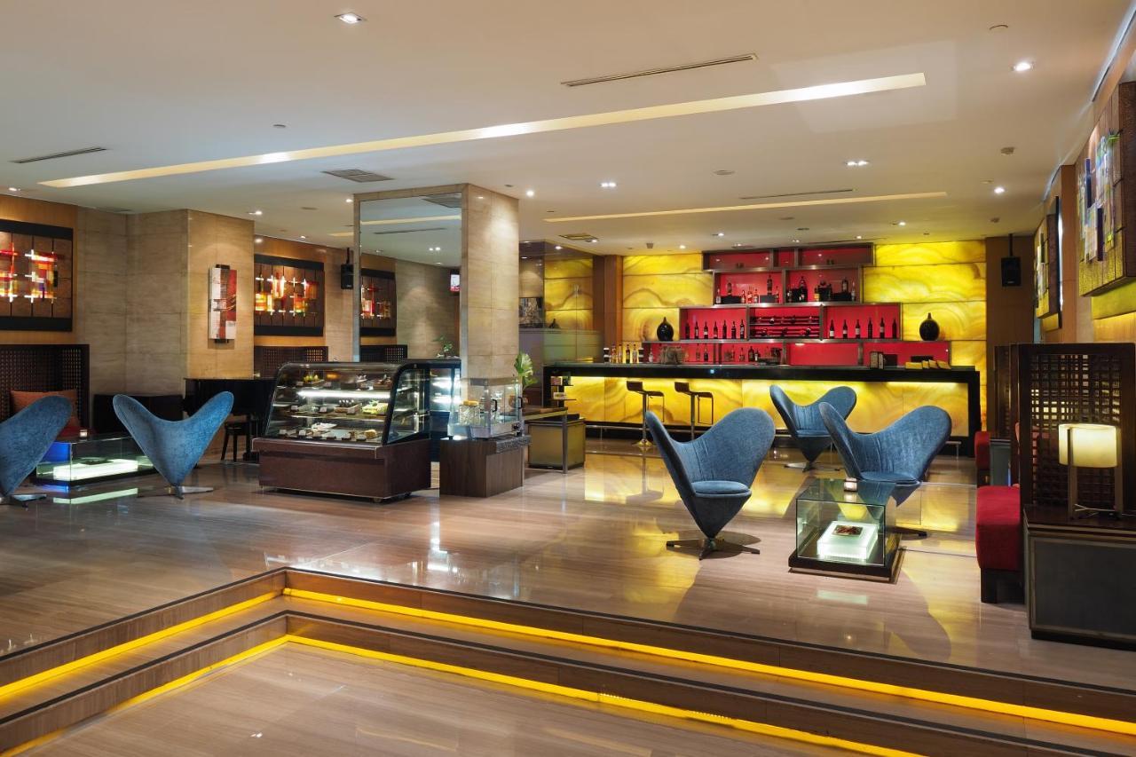 Cambridge Hotel Медан Екстер'єр фото