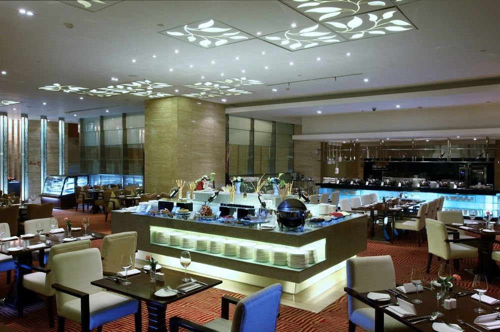 Cambridge Hotel Медан Екстер'єр фото
